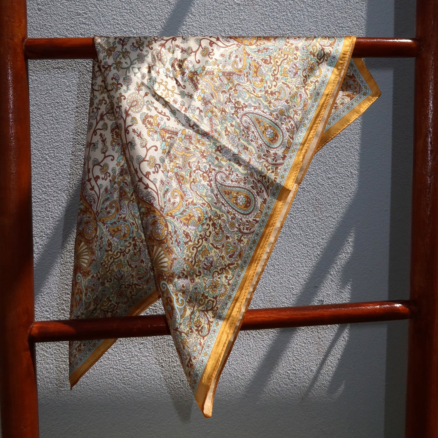Ipek Bandana 52 x 52 cm