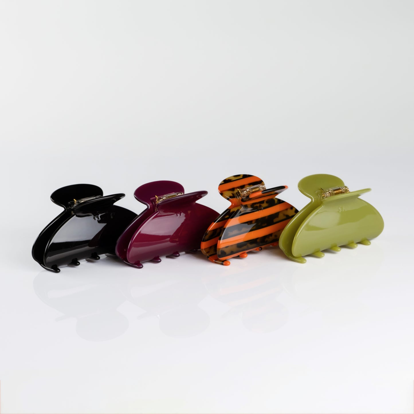 Orange Striped Tortoise Claw Clip - M
