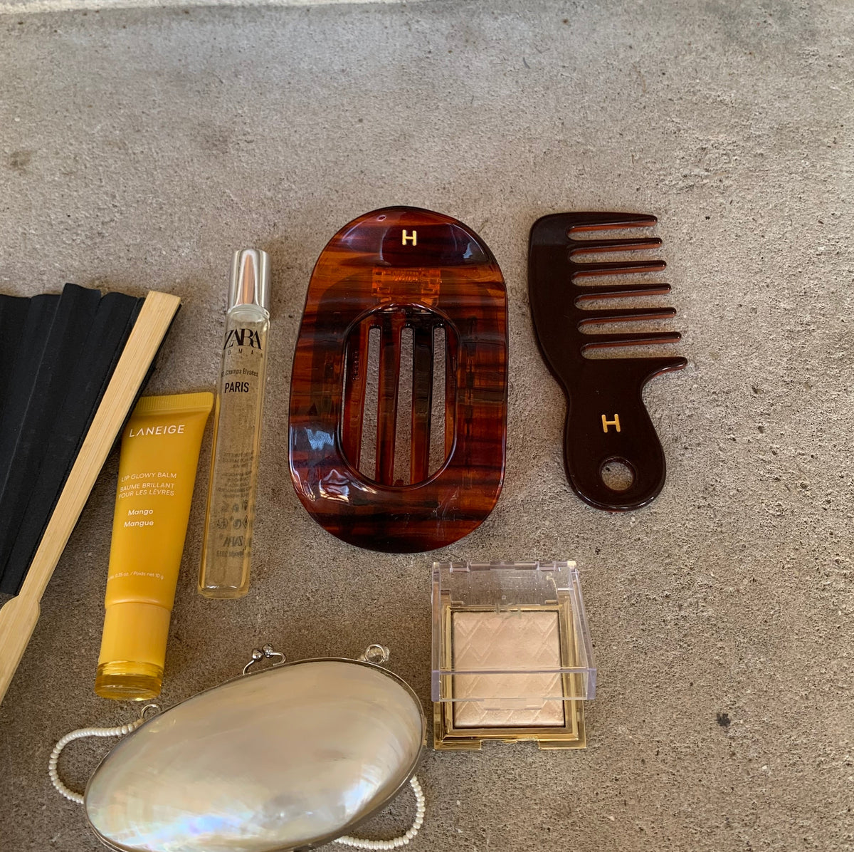 The Lounge and The Comb
