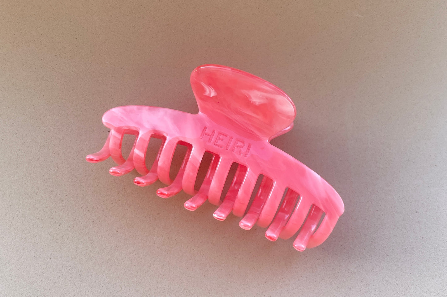 Wide Teeth Hair Claws L