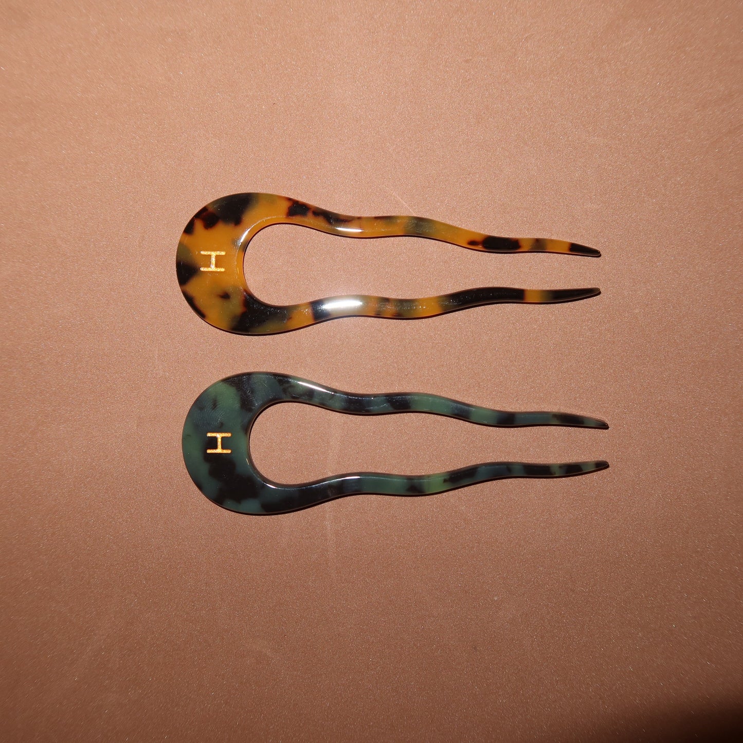 Fransiz Pin Siyah Sari